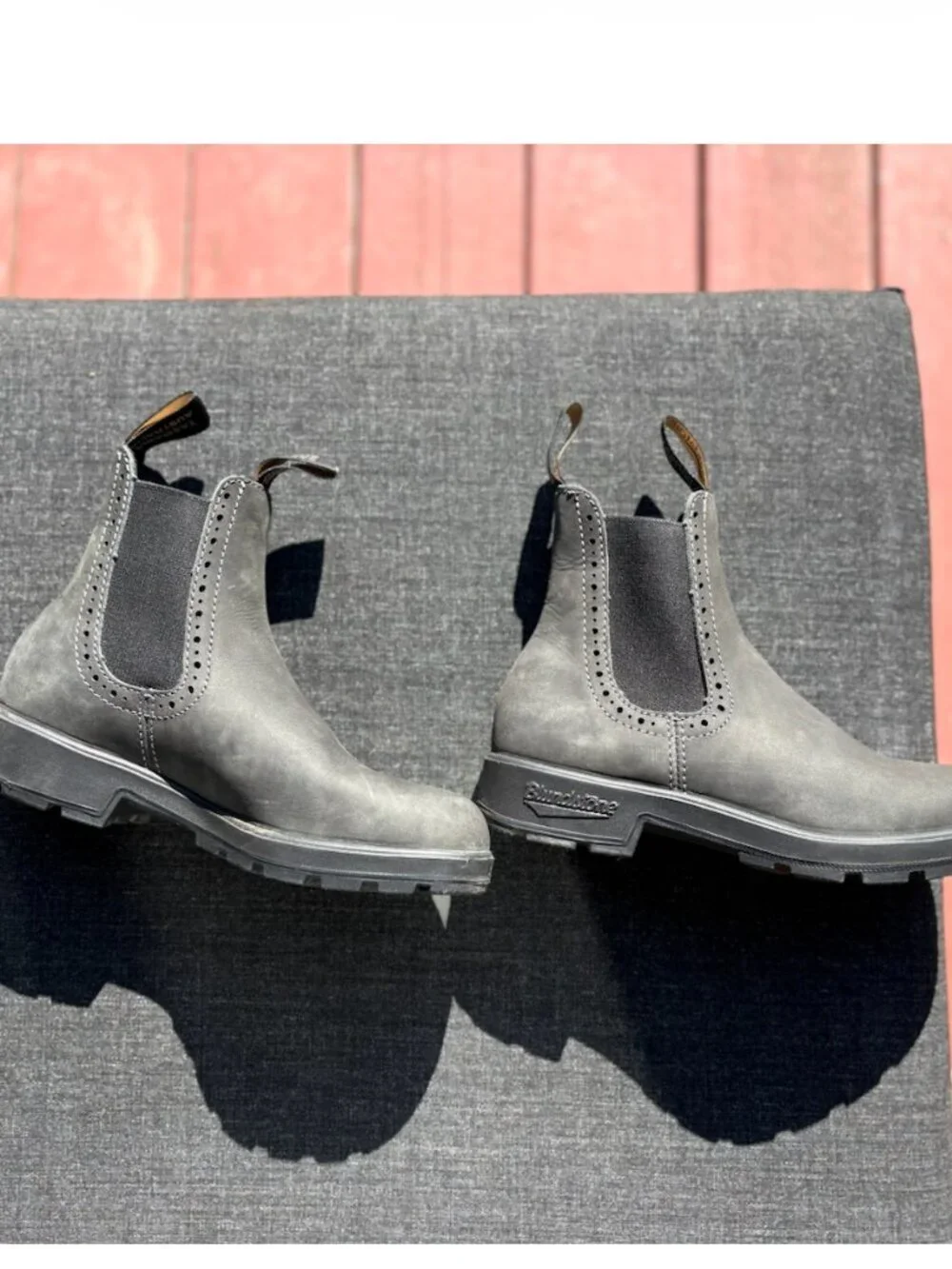 Blundstone Chelsea Ankle Boots in Charcoal Gray
